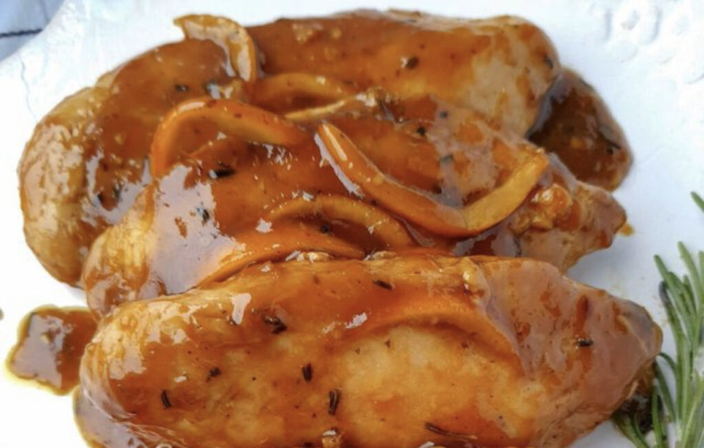 Receta ndryshe e fìletove te pules me salce portokallì qe do te mbetet gjate ne mendjen tuaj, perberesìt qe u nevojìten
